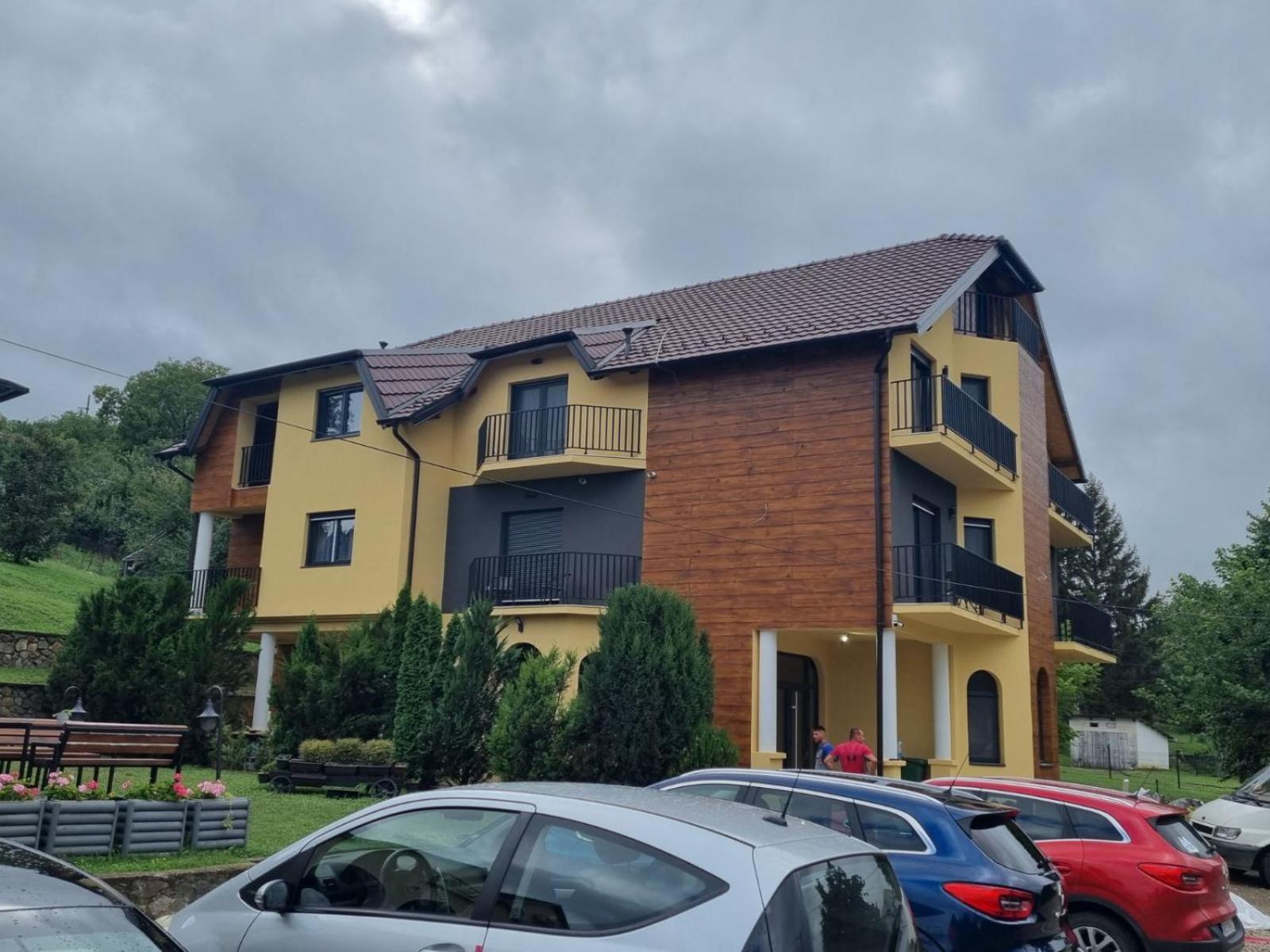 Vila K2 Rednek Kültér fotó